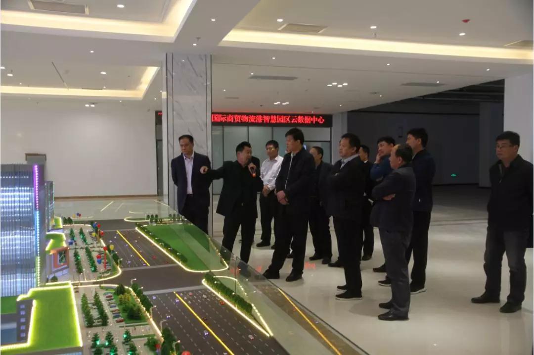 滨州市沾化区区委常委,常务副区长刘长峰莅临鹊华实业集团考察调研